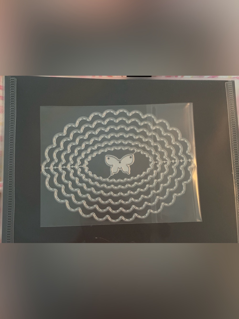 Scalloped Oval Cutting Dies with 🦋 Accent. Includes magnetic sheet & ✉️